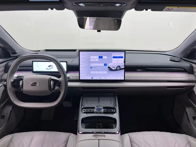 Geely Galaxy Xingyao 8 — Фото автомобиля 29