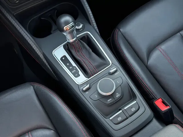 Audi Q2L — Фото автомобиля 18