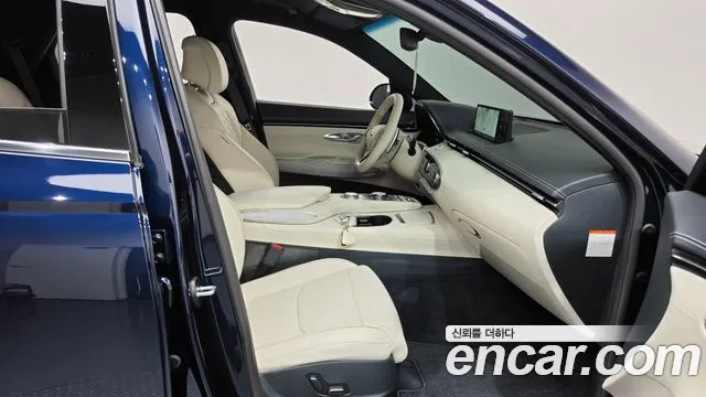 Genesis GV70 Electrified GV70 — Фото автомобиля 16