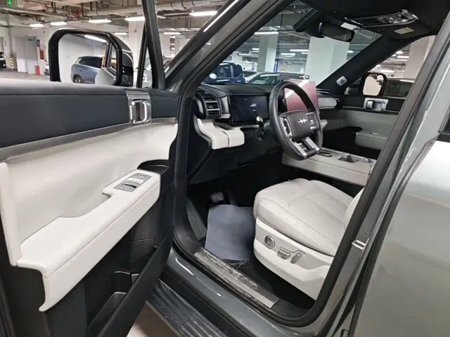 BYD FangChengBao Titanium 7 — Фото автомобиля 15