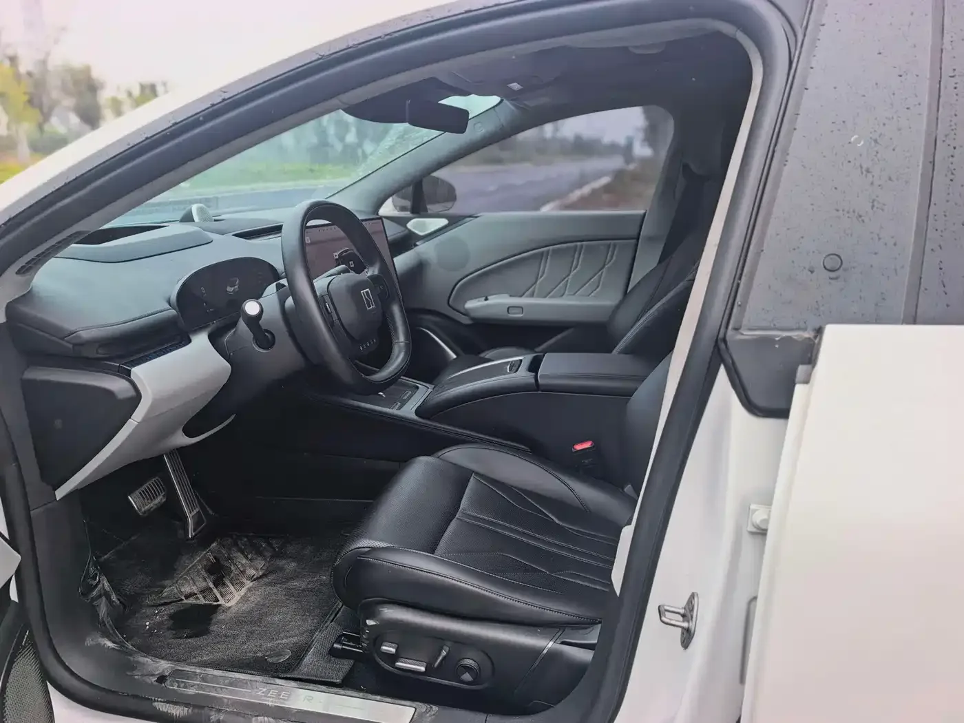 Volkswagen Volkswagen ID.4 X 2024 Pure Intelligent Edition — Фото автомобиля 4