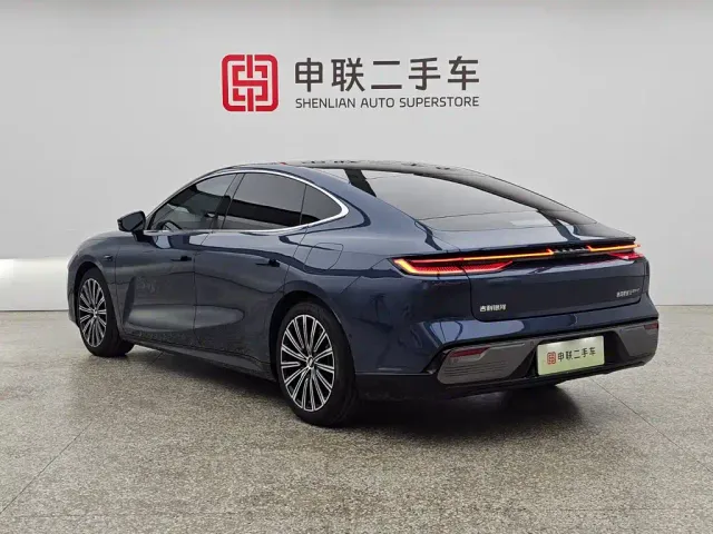 Geely Galaxy Xingyao 8 — Фото автомобиля 3