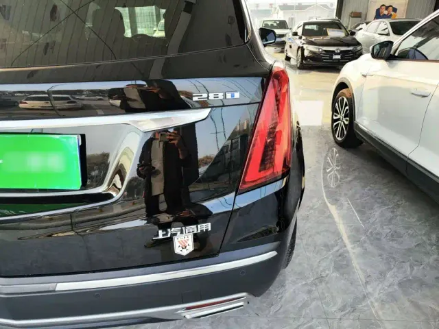 Cadillac XT5 — Фото автомобиля 7