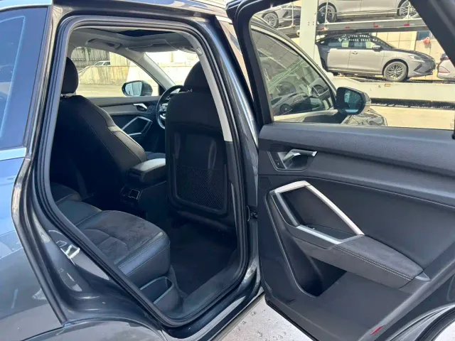 Audi Q3 — Фото автомобиля 21
