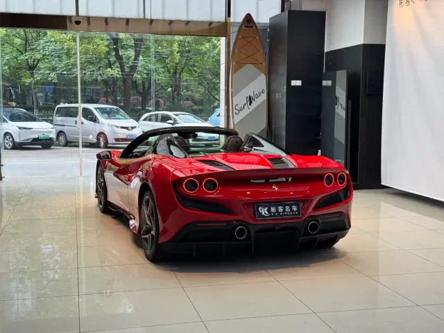 Ferrari F8 — Фото автомобиля 6