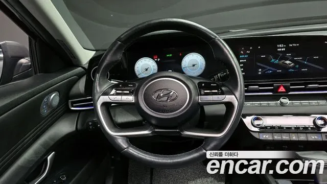 Hyundai AVANTE Avante (CN7) — Фото автомобиля 13