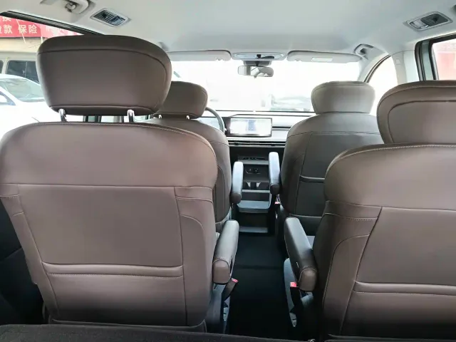 Maxus Dajia 7 — Фото автомобиля 10