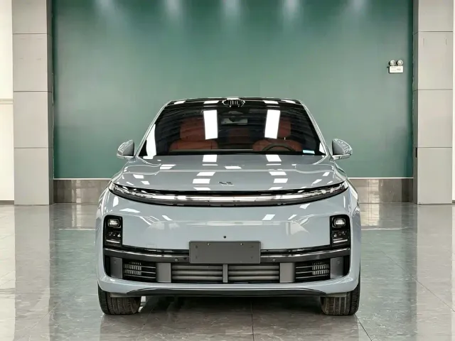 Li Auto L7 — Фото автомобиля 2