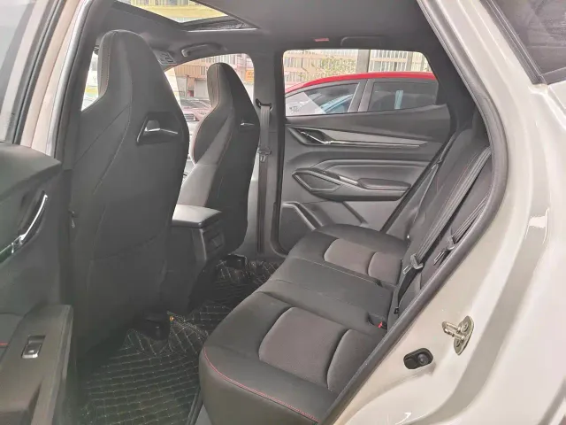 Changan X5 Plus — Фото автомобиля 6