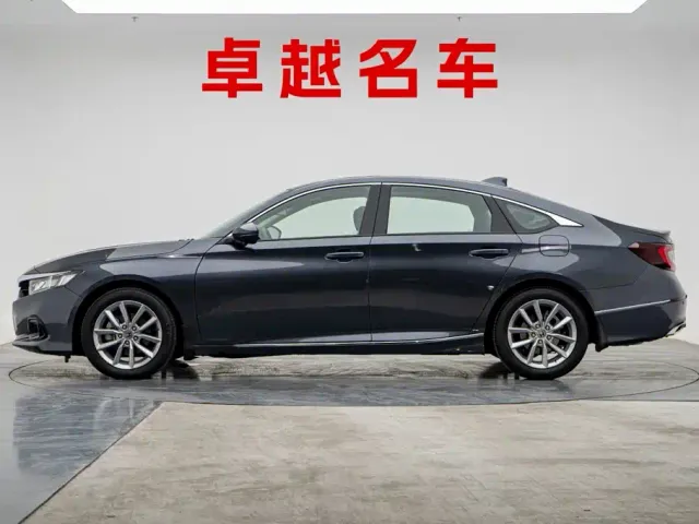 Honda Accord — Фото автомобиля 7