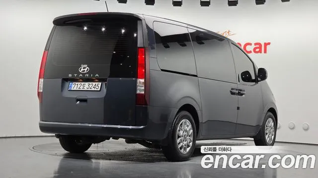 Hyundai Staria Staria — Фото автомобиля 2