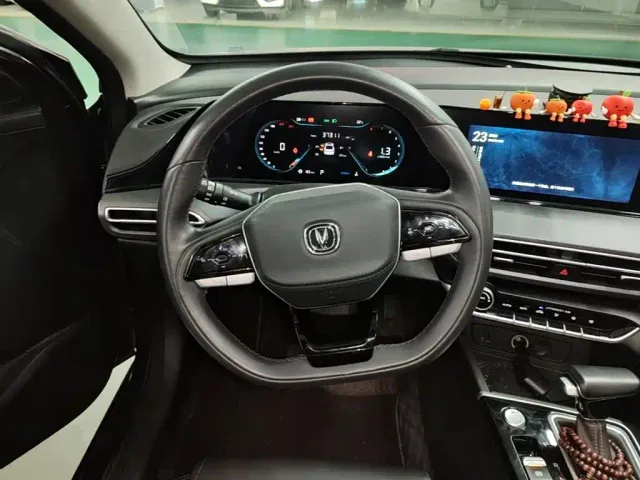 Changan Eado — Фото автомобиля 10