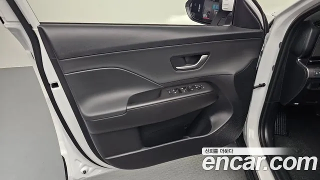 Hyundai Kona Kona (SX2) Бензин 1.6 турбо 2WD — Фото автомобиля 24