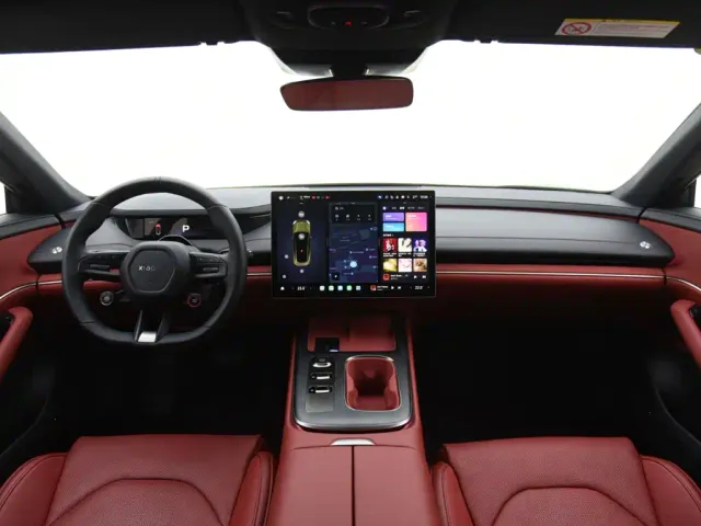 Xiaomi SU7 — Фото автомобиля 9