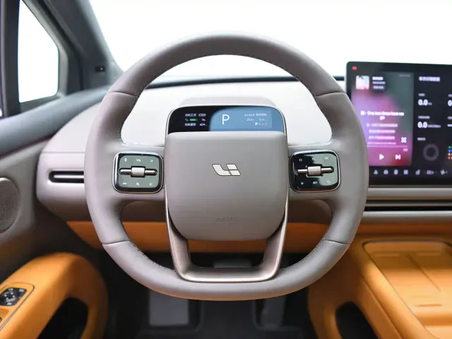 Li Auto i6 — Фото автомобиля 18