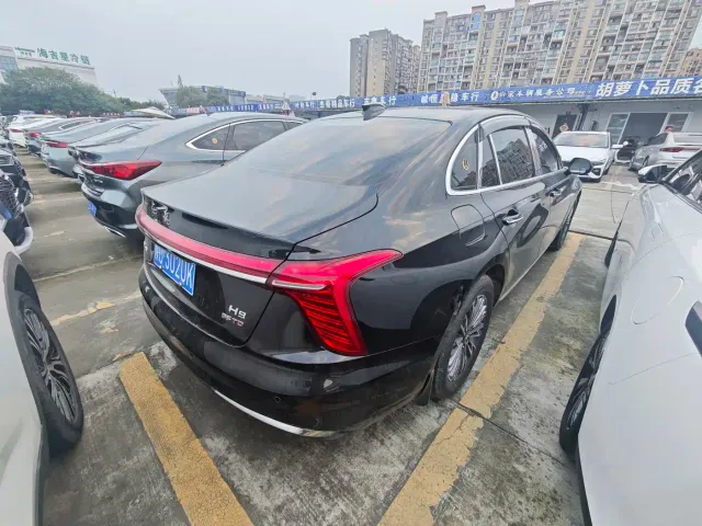 Hongqi H5 — Фото автомобиля 16