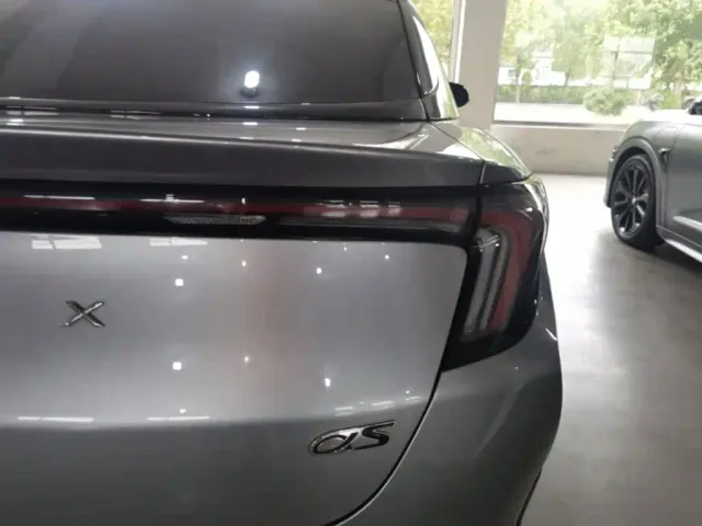 Arcfox Alpha S — Фото автомобиля 7
