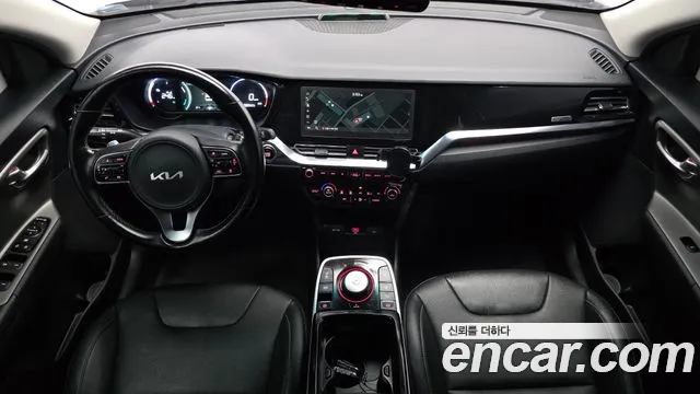 Kia Niro — Фото автомобиля 9