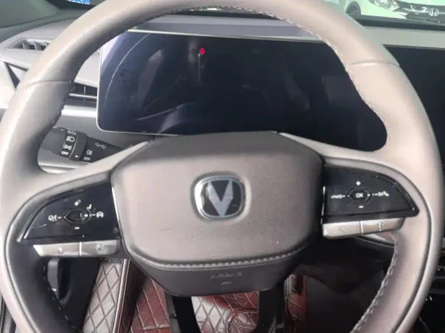 Changan Raeton Plus — Фото автомобиля 15