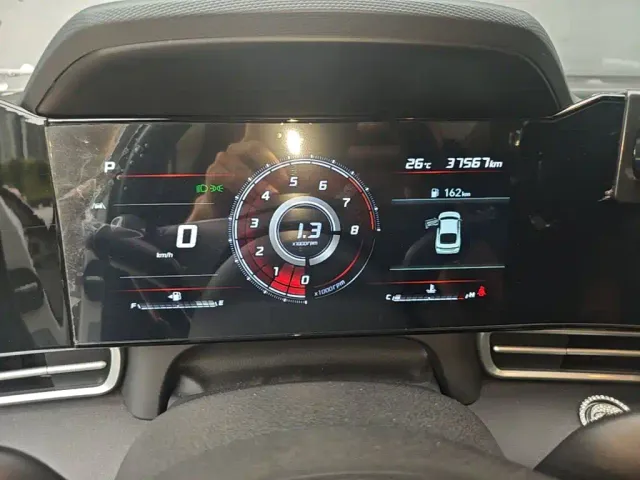 Hyundai Elantra — Фото автомобиля 11