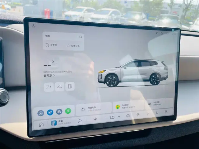 Volvo XC70 Plug-in Hybrid — Фото автомобиля 17