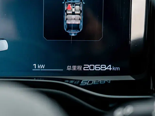 BYD FangChengBao Leopard 5 — Фото автомобиля 10