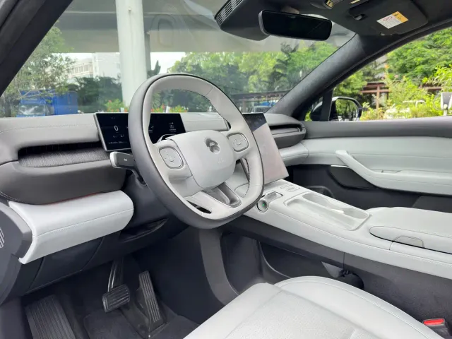 Nio ES6 — Фото автомобиля 5