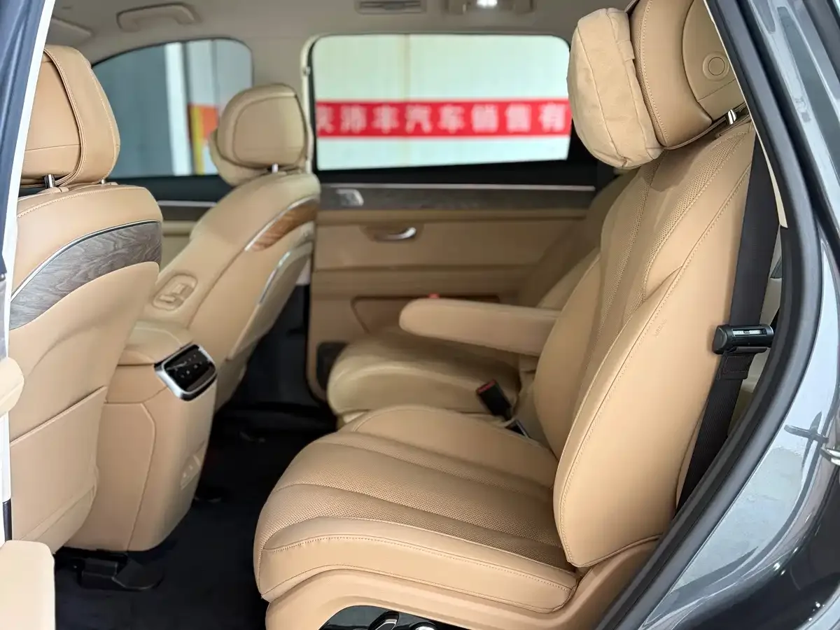 AITO Wenjie AITO M7 2022 1.5T AWD Luxury Edition — Фото автомобиля 11