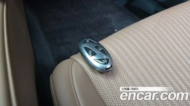 Hyundai Grandeur GN7 — Фото автомобиля 26