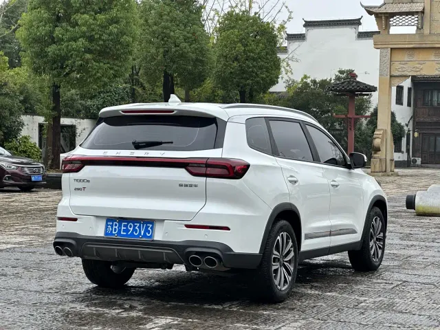 Chery Tiggo 8 — Фото автомобиля 4