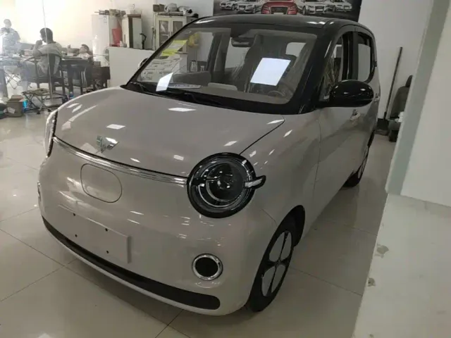 Фотография автомобиля — Wuling Hongguang Mini EV
