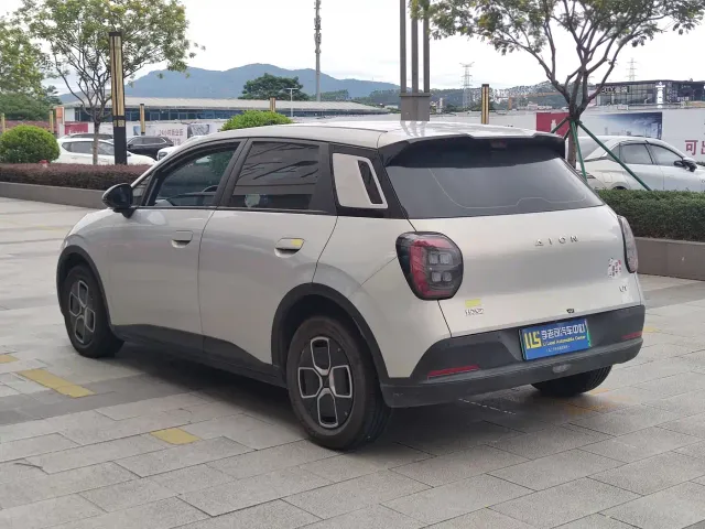 GAC Aion UT — Фото автомобиля 6