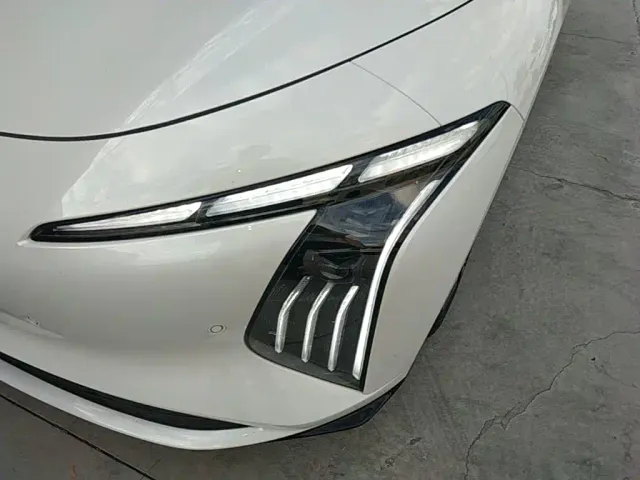 Forthing Xinghai S7 — Фото автомобиля 23