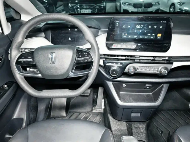 Bestune NAT — Фото автомобиля 5