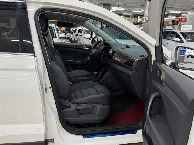 Volkswagen Tharu — Фото автомобиля 13