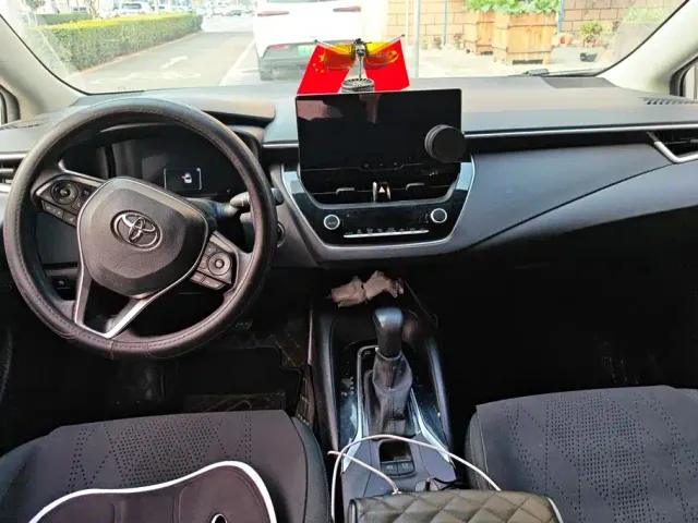 Toyota Corolla — Фото автомобиля 12