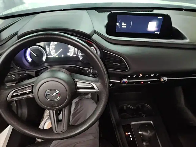 Mazda CX-30 EV — Фото автомобиля 9