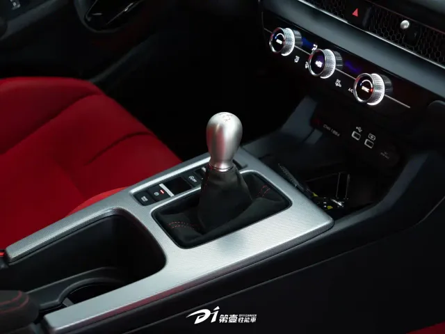 Honda Civic — Фото автомобиля 9