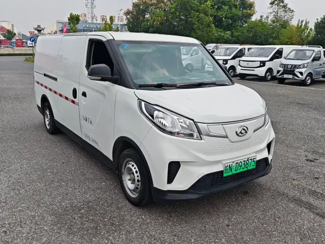 Maxus EV30 — Фото автомобиля 3