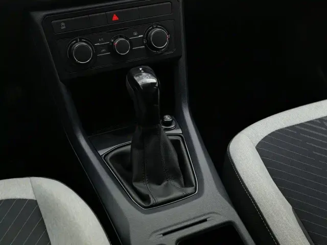 Volkswagen Tharu — Фото автомобиля 13