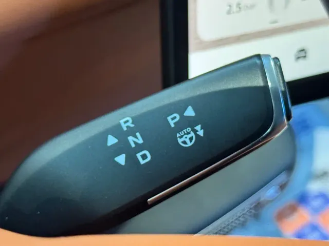Changan Qiyuan E07 — Фото автомобиля 9