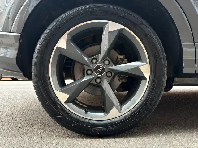 Audi Q3 — Фото автомобиля 23