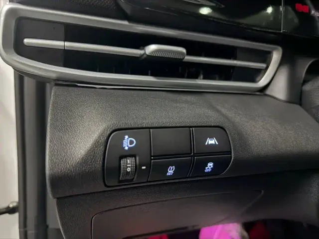 Hyundai Elantra — Фото автомобиля 9