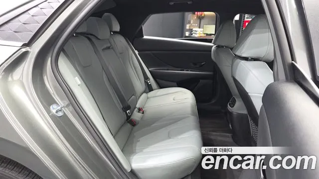 Hyundai AVANTE Новый Avante (CN7) — Фото автомобиля 26