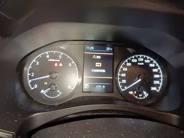 Nissan Teana — Фото автомобиля 3