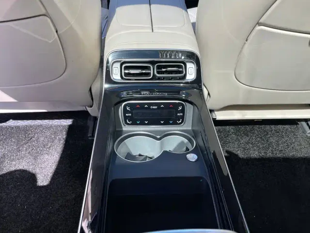 Mercedes-Benz Maybach S-Class — Фото автомобиля 17