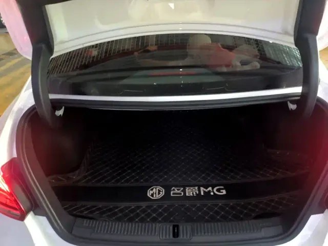 MG 5 Scorpio — Фото автомобиля 18