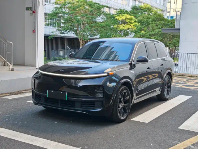 Фотография автомобиля — Li Auto L8