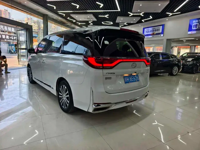 GAC Trumpchi M8 — Фото автомобиля 17