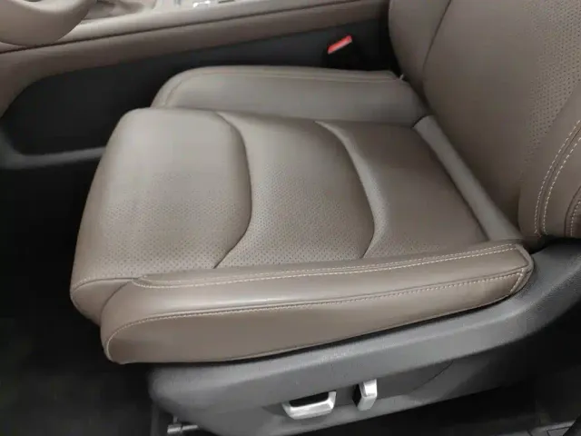 Wuling Starlight 560 — Фото автомобиля 20
